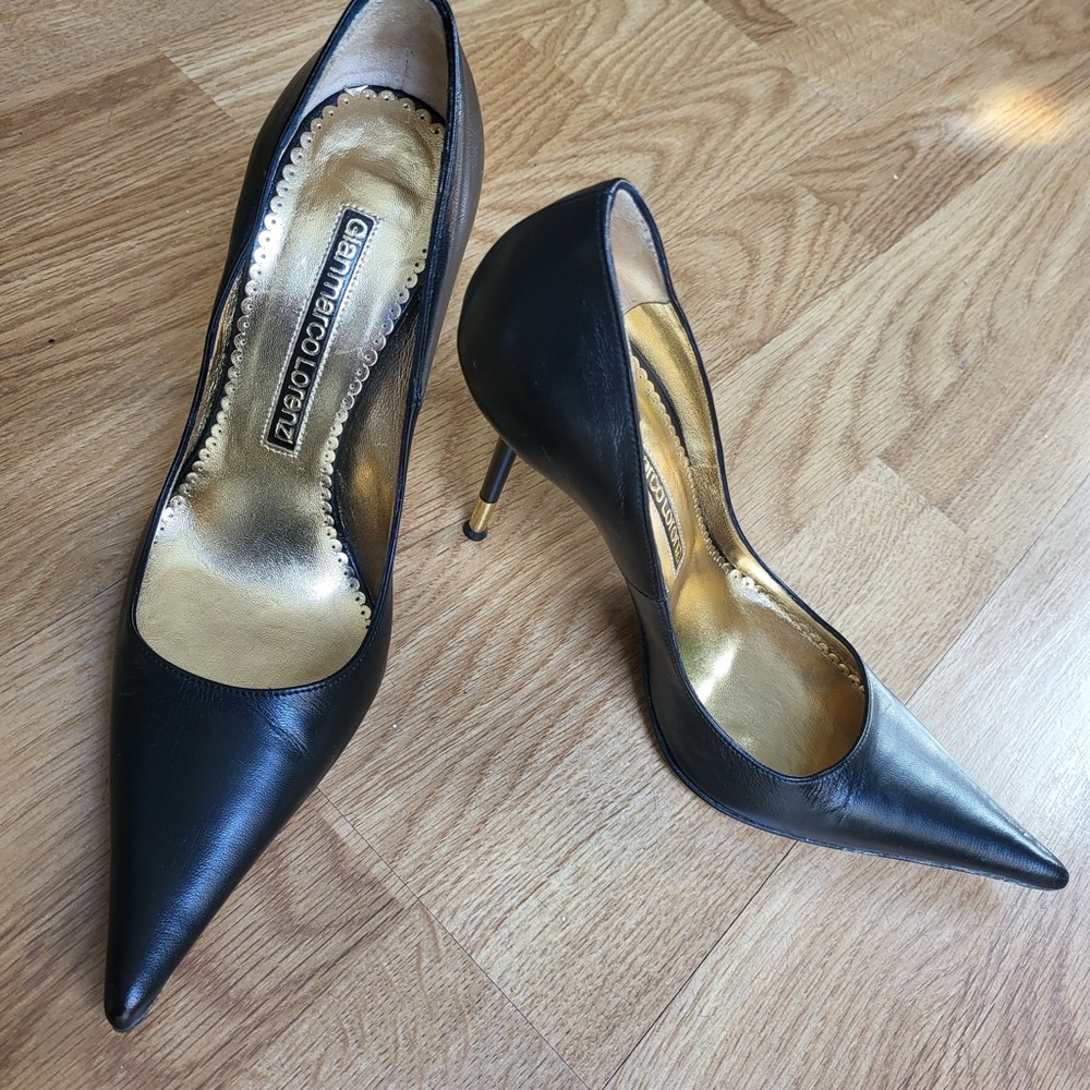 Elegant Black Leather Pumps by Gianmarco Lorenzi